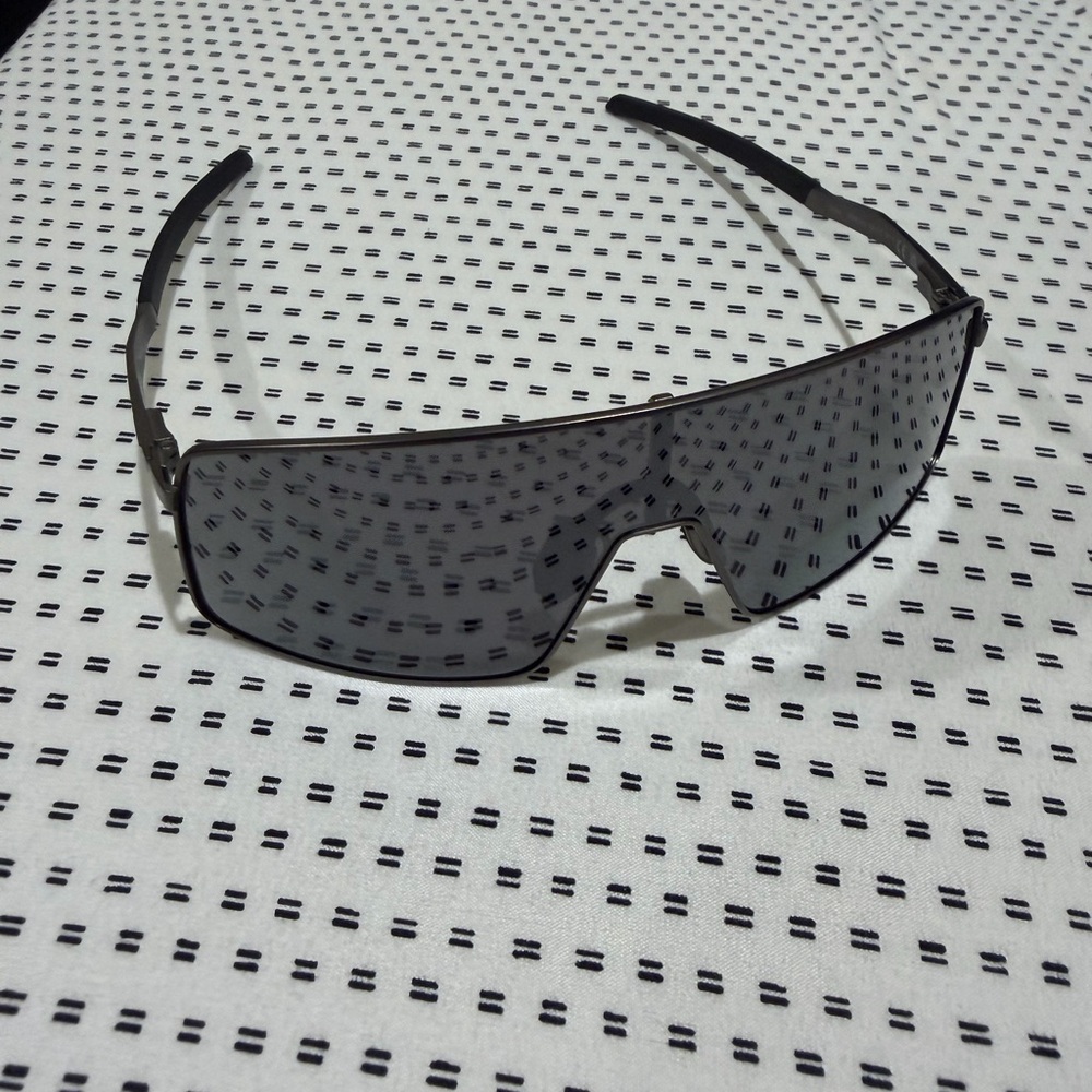 Oakley Sutro TI